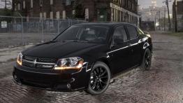 Dodge Avenger Blacktop Edition - lewy bok