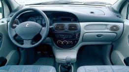 Renault Scenic RX4 - pełny panel przedni