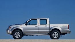 Nissan NP300 - lewy bok