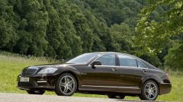 Mercedes Klasa S 63AMG 2010 - lewy bok