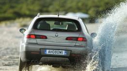 Alfa Romeo Crosswagon Q4 - widok z tyłu