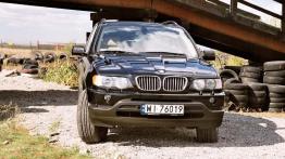 BMW X5 4.4i - galeria redakcyjna - widok z przodu