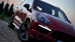 Porsche Cayenne GTS - Big Jet Plane