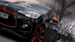 Citroen DS3  KM - galeria redakcyjna - lewy przedni reflektor - wyłączony