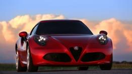 Alfa Romeo 4C (2013) - widok z przodu