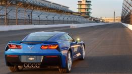 Chevrolet Corvette C7 Stingray - samochód bezpieczeństwa Indy 500 - widok z tyłu