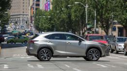 Lexus NX 200t F-Sport (2015) w Seattle - prawy bok