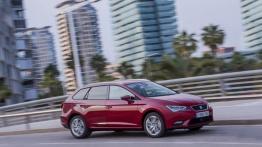 Seat Leon ST 4Drive (2014) - prawy bok