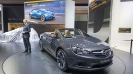 Opel Cascada - oficjalna prezentacja auta