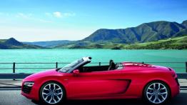 Audi R8 Spyder Facelifting - lewy bok