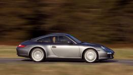 Porsche 911 Carrera 4 Coupe - prawy bok