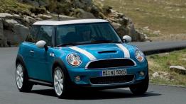 Mini Cooper S 2007 - widok z przodu