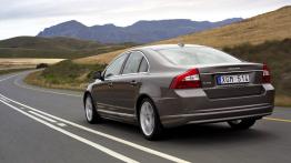 Volvo S80 - widok z tyłu