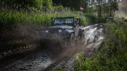 Strome podjazdy, błoto i kompas w ręce - tegoroczny Camp Jeep za nami