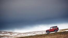 Land Rover Defender (2018) - lewy bok