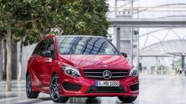 Mercedes B 250 4MATIC (W 246) Facelifting - widok z przodu