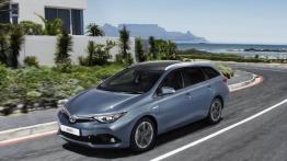 Toyota Auris II Touring Sports Facelifting Hybrid (2015) - widok z przodu