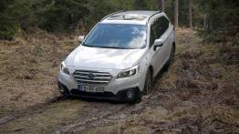 Subaru Outback 2015 2.0D - wersja europejska - widok z przodu
