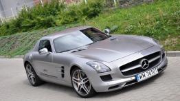 Mercedes SLS AMG Coupe 6.2 V8 571KM 420kW 2010-2013