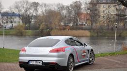 Porsche Panamera Facelifting 3.0 420KM - galeria redakcyjna - widok z tyłu