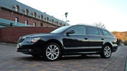 Skoda Superb II Kombi Facelifting 1.8 TSI 160KM - galeria redakcyjna - lewy bok