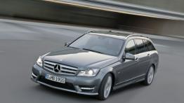 Mercedes C 300 CDI 4MATIC W204 kombi Facelifting - widok z przodu