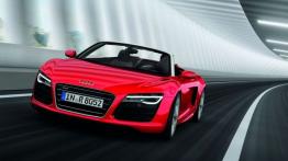 Audi R8 V10 Spyder Facelifting - widok z przodu