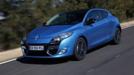 Renault Megane III Coupe Facelifting - widok z przodu