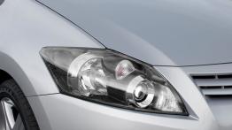 Toyota Auris I Hatchback 5d Facelifting 1.8 HSD 136KM 100kW 2010-2012