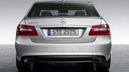 Mercedes Klasa E W212 AMG - widok z tyłu