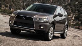 Mitsubishi Outlander II 2.4 i 160KM 118kW 2006-2012