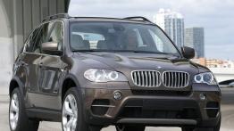 BMW X5 E70 SUV Facelifting xDrive M50d 381KM 280kW 2012-2013