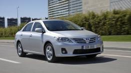 Toyota Corolla X Sedan Facelifting 1.4 D-4D 90KM 66kW 2010-2013