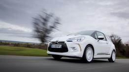 Citroen DS3 Hatchback 3D - widok z przodu