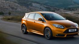 Ford Focus ST Concept - widok z przodu