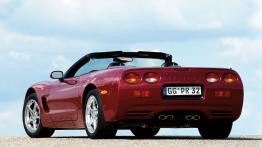 Chevrolet Corvette C5 Coupe 5.7 i V8 16V Z06 390KM 287kW 2001-2004