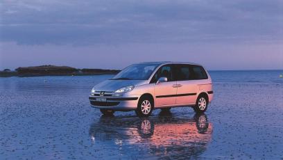 Peugeot 807 Minivan