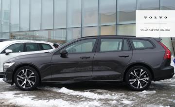 Volvo V60 II  Kombi Facelifting 2.0 B4 197KM 2024 B4 (197+14 KM) Plus Dark, zdjęcie 2