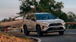 Trzy hybrydy plug-in Toyoty: elektryczna przyszłość bez kompromisów