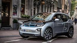 Szef stylistów Tesli naśmiewa się z BMW i3