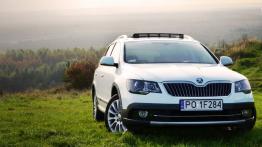 Skoda Superb II Outdoor 3.6 FSI 260KM 191kW od 2014