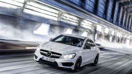 Mercedes CLA 45 AMG (2014) - widok z przodu