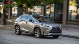 Lexus NX 300h F-Sport (2015) w Seattle - widok z przodu