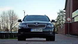 Skoda Superb II Kombi Facelifting 1.8 TSI 160KM - galeria redakcyjna - widok z przodu