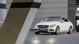 Mercedes klasy C 250 BlueTEC (2014) - widok z przodu