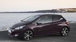 Peugeot 208 I Hatchback 3d 1.2 VTI 82KM 60kW 2012-2014