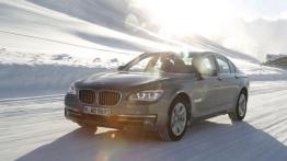 BMW serii 7 xDrive Facelifting - widok z przodu