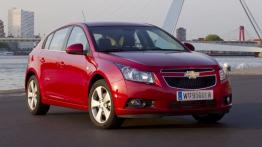 Chevrolet Cruze hatchback 2.0D - widok z przodu