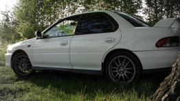 Subaru Impreza I Sedan 1.6 i 90KM 66kW 1992-2000