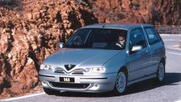 Alfa Romeo 145 2.0 16V Quadrifoglio 155KM 114kW 1998-2000